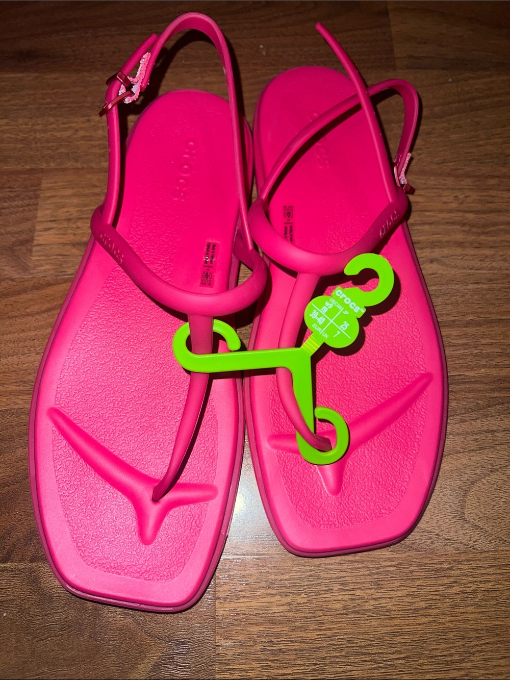 CROCS Women’s Hot Pink T-Strap Slingback Sandals